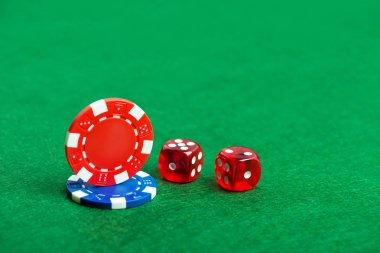km 777 platform interface showing slot games, live casino tables, and sportsbook markets